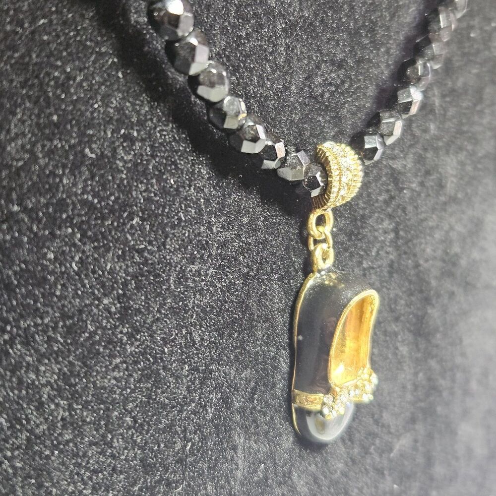 *Sale* 1928 Faceted Black Bead Necklace Gold Tone Shoe Pendant 16.5-19.5" - Picture 12 of 14